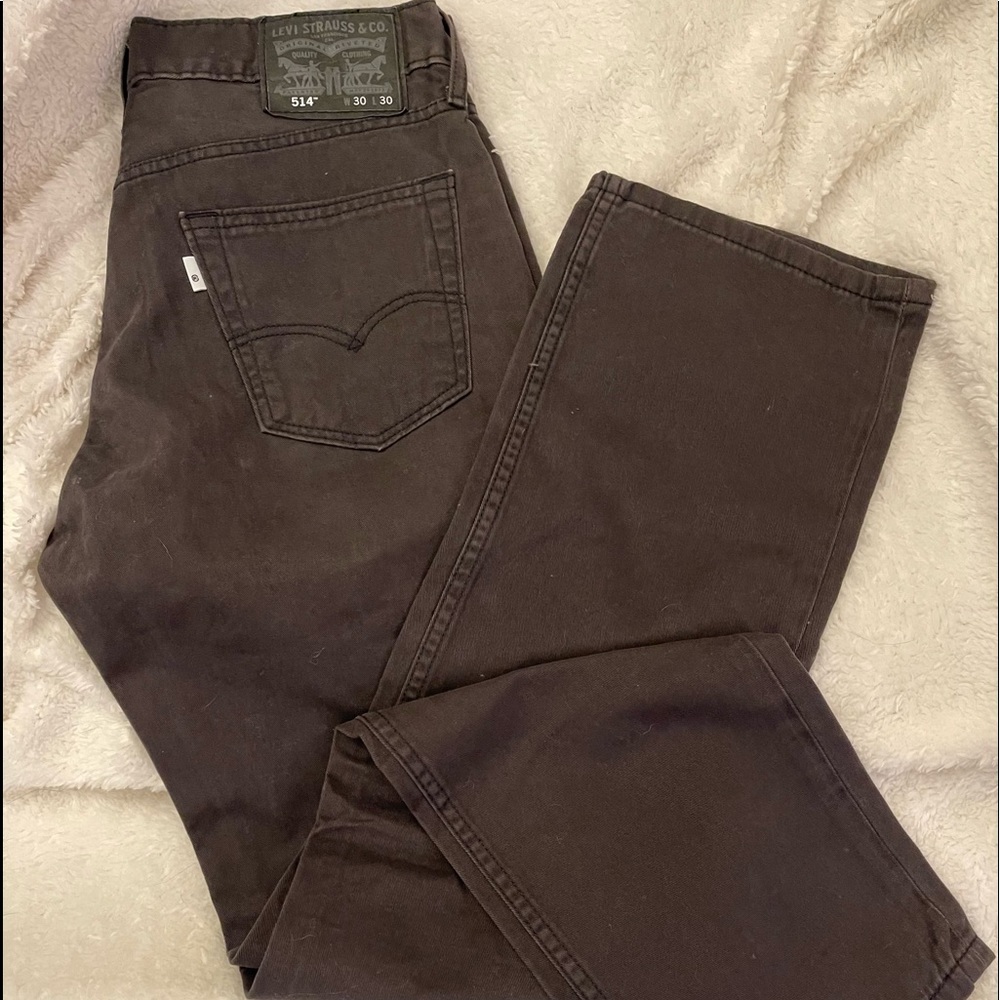Levi’s Dark grey.